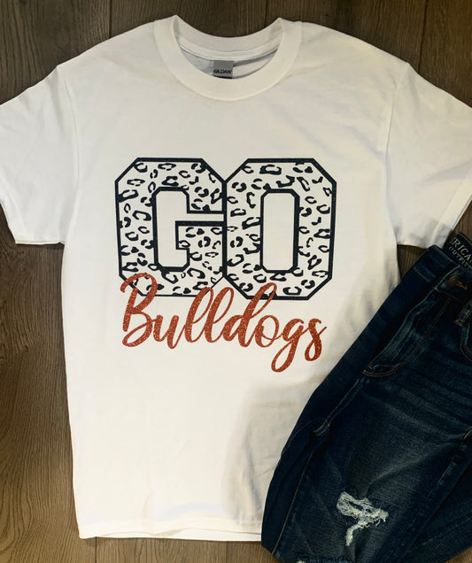 Adult Heath Bulldogs Leopard GO Cursive Bulldogs Solid Short-Sleeve Tee
