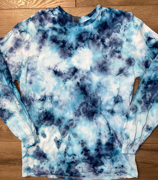 Hand-dyed Adult Dark/Robin’s Egg Blue Tie Dye Long-Sleeve T-shirt